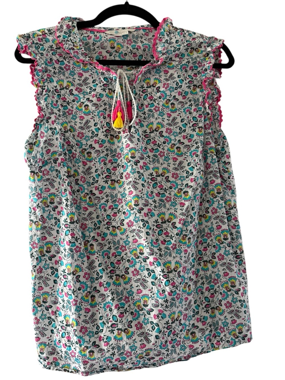 ❌Sold❌ Boden Floral Sleeveless Blouse in White with Pink, Turquoise